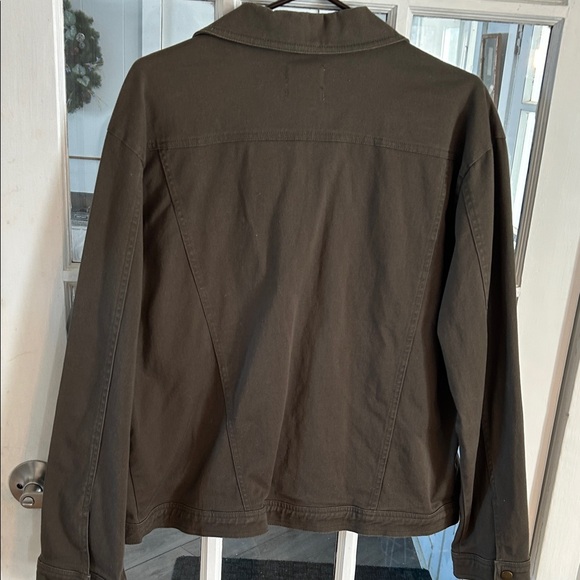 Q14.    Brown Utility Jacket - Picture 4 of 4